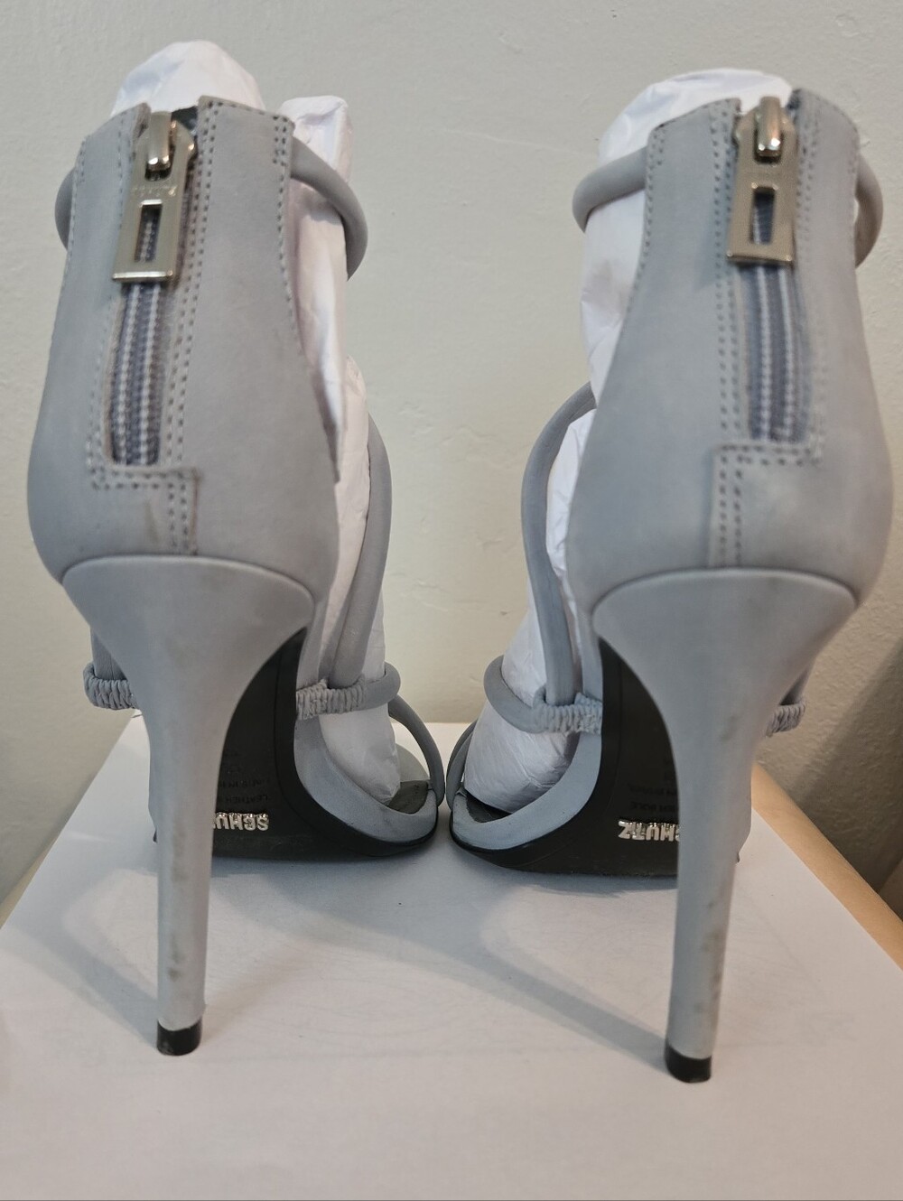 Vintage SCHUTZ Strappy Suede Heels in Light Gray 6s - Picture 4 of 9